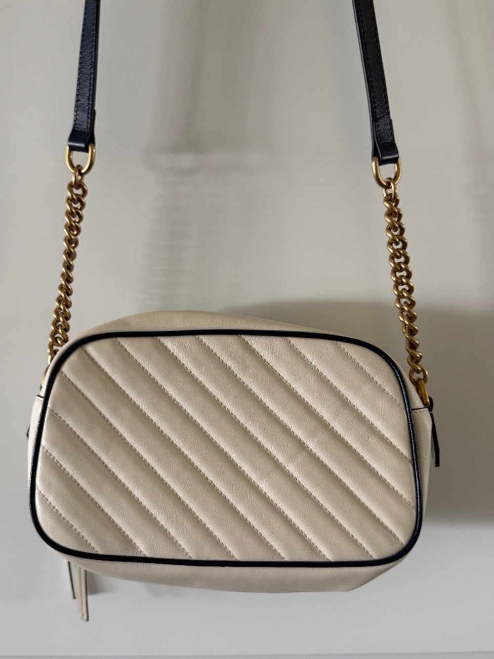Gucci GG Marmont Torchon Small Camera Bag in Mystic White, Blue Agata - Picture 4 of 6
